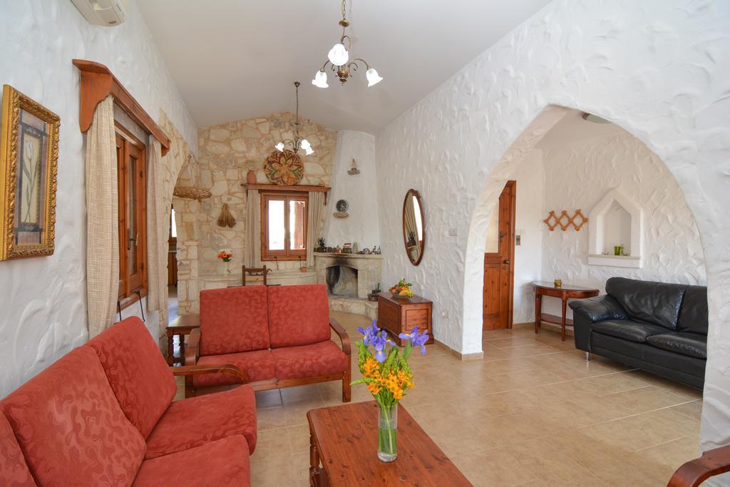 Polis La Estancia מראה חיצוני תמונה